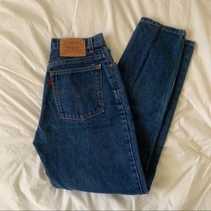 Levi’s 550 mom jeans